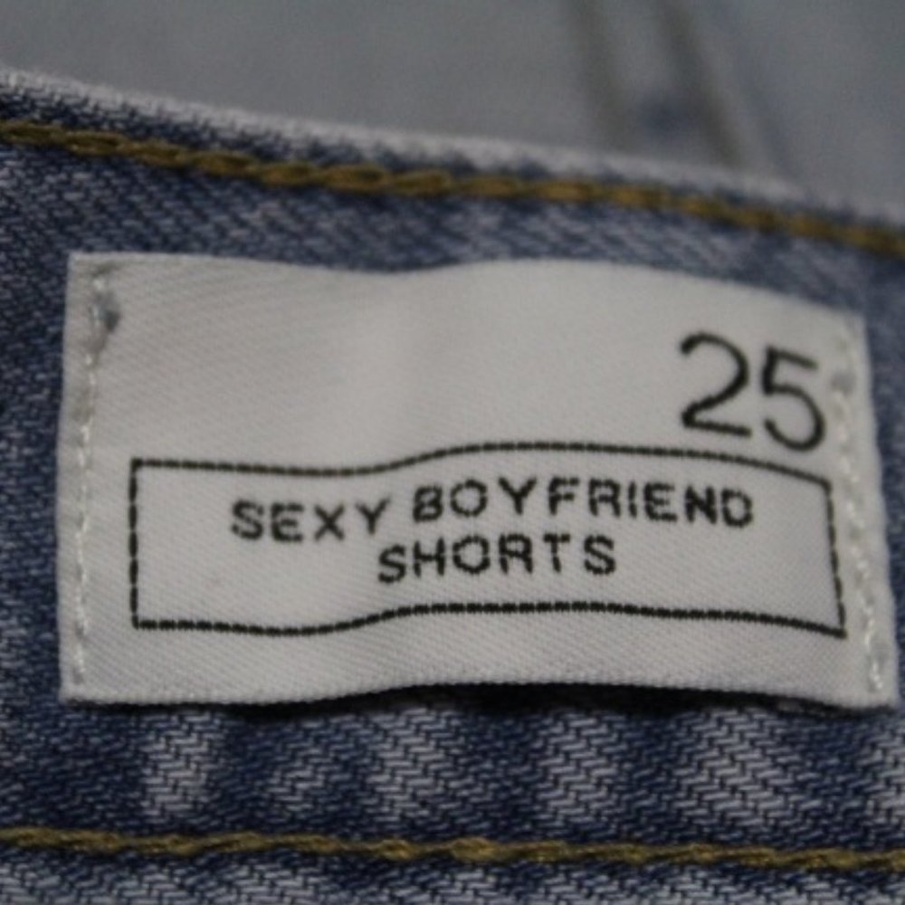 GAP sexy boyfriend destructed lowrise denim shorts(997) - Picture 10 of 10